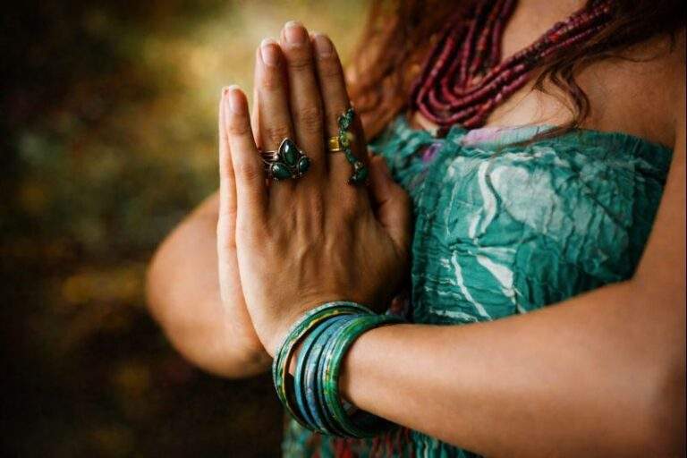 chatgpt-Bild gefaltete Hände